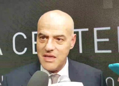 Descalzi, Eni: “Il mare dell’energia non è mai stato così mosso”