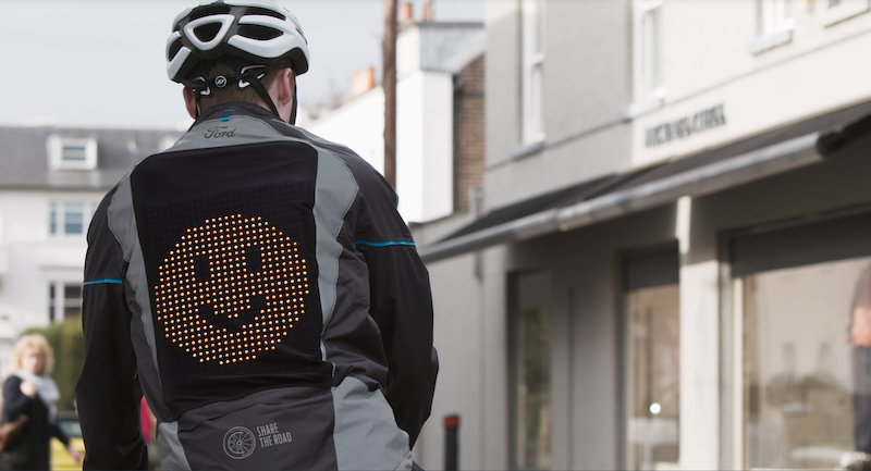 Ford inventa l’Emoji Jacket Ford inventa l’Emoji Jacket