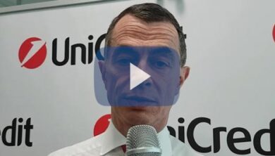 UniCredit, Mustier:”No M&A fino al 2023″.Oneri straordinari comprimono l’utile