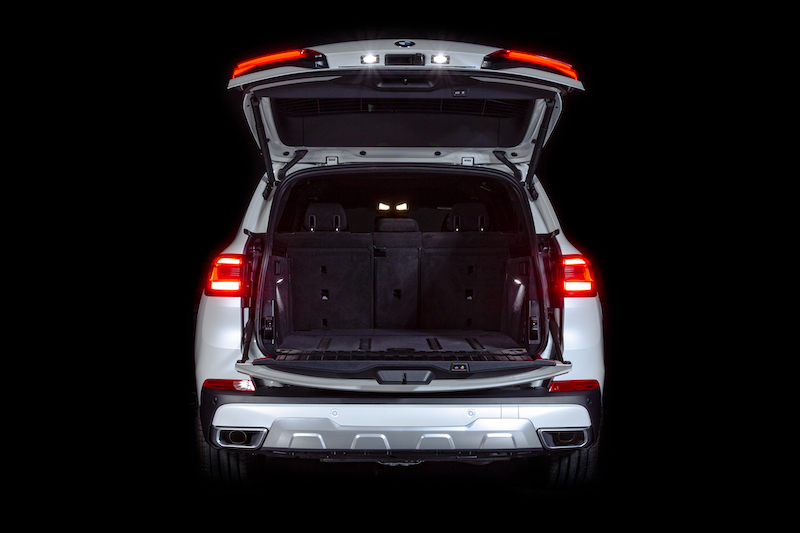 BMW, in collaborazione con Alcantara® lancia la X5 Timeles Edition BMW, in collaborazione con Alcantara® lancia la X5 Timeles Edition