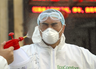 Coronavirus, segnali discordanti sui voli. Pechino: “Riaprono”. No del governo