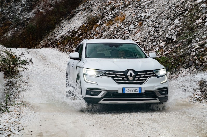 Renault Koleos si impreziosisce e strizza l’occhio all’off road Renault Koleos si impreziosisce e strizza l’occhio all’off road