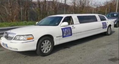 Ascolti Tv/ La Limousine della d’Urso a Sanremo. Giallo: chi c’è a bordo?