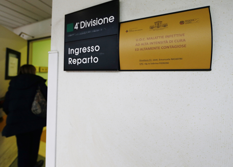 Coronavirus, i due cinesi ricoverati migliorano. Stabile l’italiano contagiato