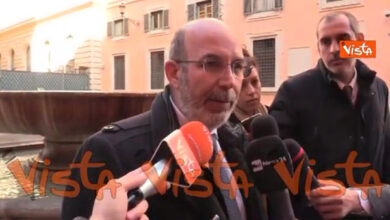 Governo, Crimi (M5s): Italia Viva sta facendo opposizione al posto di Salvini