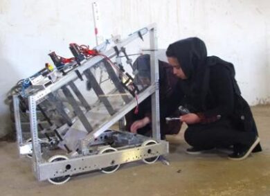 Kabul, la cameriera robot simbolo della rinascita tecnologica del paese