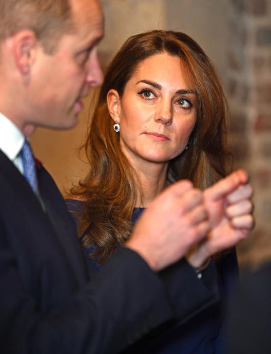 ‘Kate Middleon usa la parrucca’: ecco perché-ROYAL FAMILY NEWS