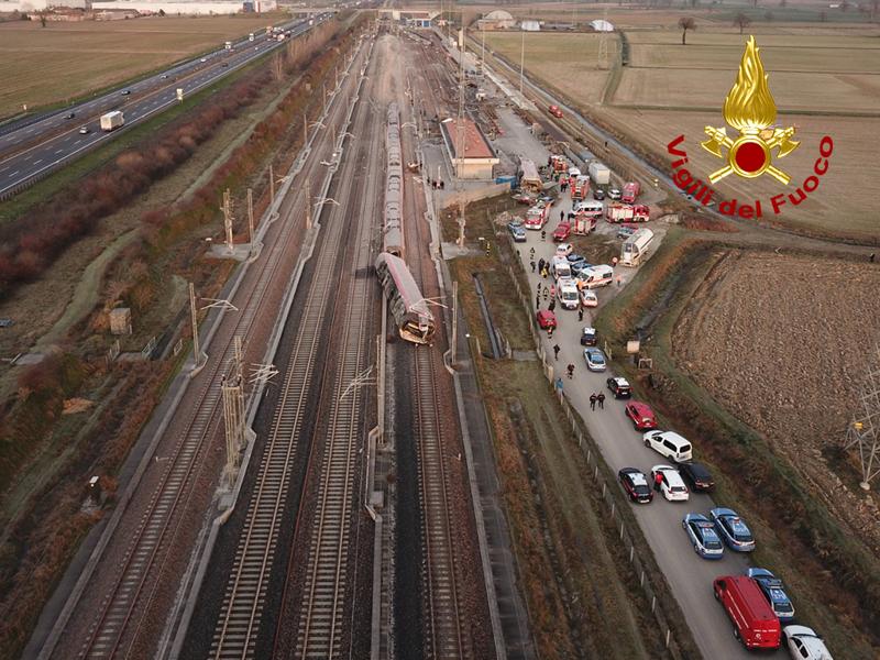 Treno deragliato Lodi: ipotesi problema tecnico. Al via il dissequestro Treno deragliato Lodi: ipotesi problema tecnico. Al via il dissequestro