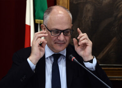 Irpef, Gualtieri: “Non faremo cassa con l’Iva per il taglio delle aliquote”