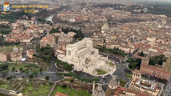 Piscitelli e Casamonica garanti della pace tra i clan di Ostia: due arresti Piscitelli e Casamonica garanti della pace tra i clan di Ostia: due arresti