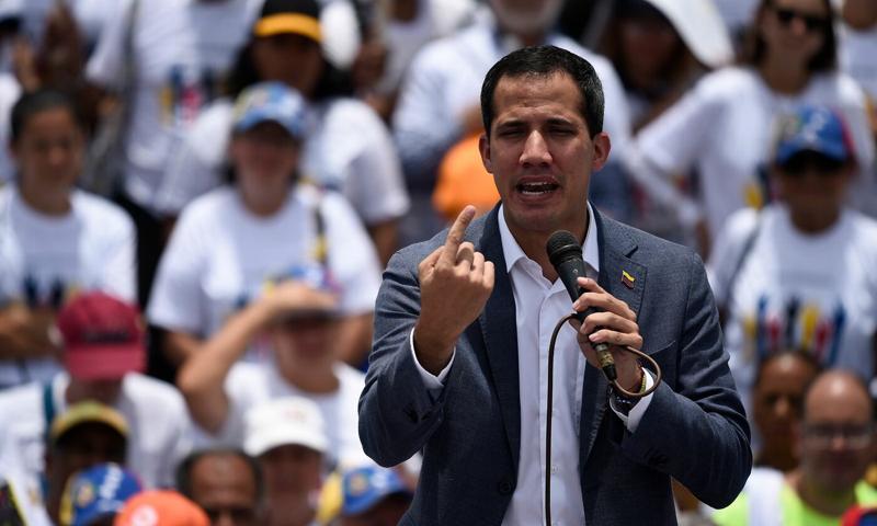 Venezuela. Nicolas Maduro minaccia il carcere per Juan Guaidò Venezuela. Nicolas Maduro minaccia il carcere per Juan Guaidò