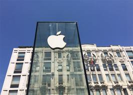 Apple Store a Milano Norman Foster 6