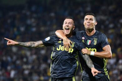 La famiglia Bernardeschi a favore de Il Carnevale di Carrara