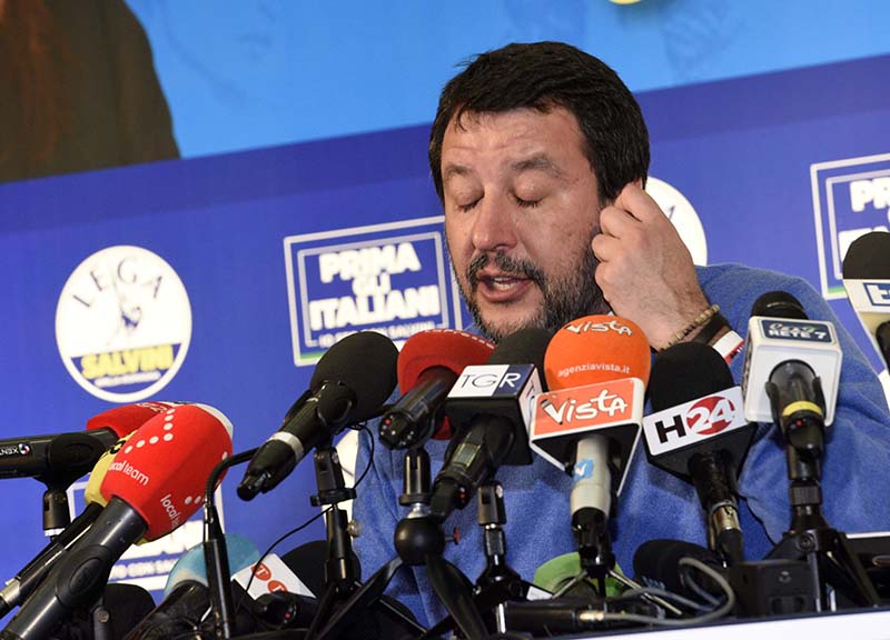 Galleria foto 'Crollo Lega, Salvini non tira più. Ok il Pd. La Meloni è inarrestabile (12.9%)' - foto 1