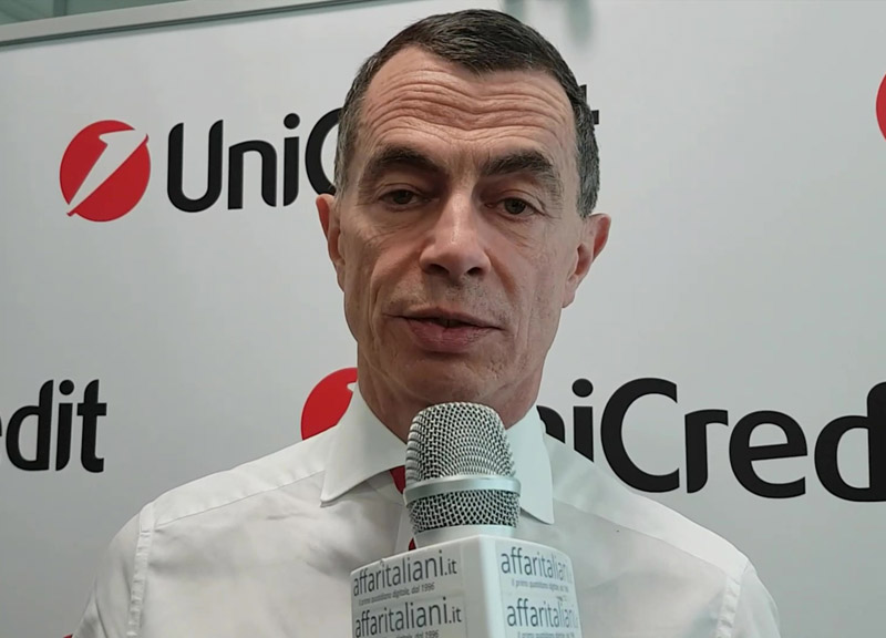 Unicredit, “nessun interesse a fusioni”. La lettera di Mustier ai dipendenti Unicredit, “nessun interesse a fusioni”. La lettera di Mustier ai dipendenti