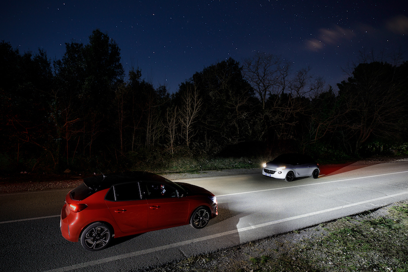 Sulla nuova Opel Corsa debuttano i fari a Matrice di LED Sulla nuova Opel Corsa debuttano i fari a Matrice di LED