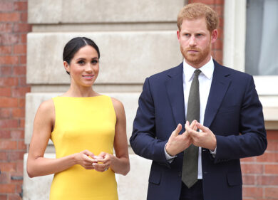 Harry e Meghan addio al marchio Sussex Royal: ‘Divieto della Regina’