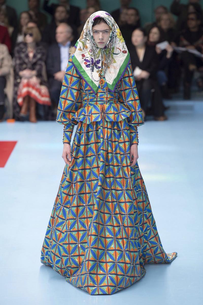 La MFW parte con il botto. Gucci e Moncler stupiscono. Oggi Prada e Moschino La MFW parte con il botto. Gucci e Moncler stupiscono. Oggi Prada e Moschino