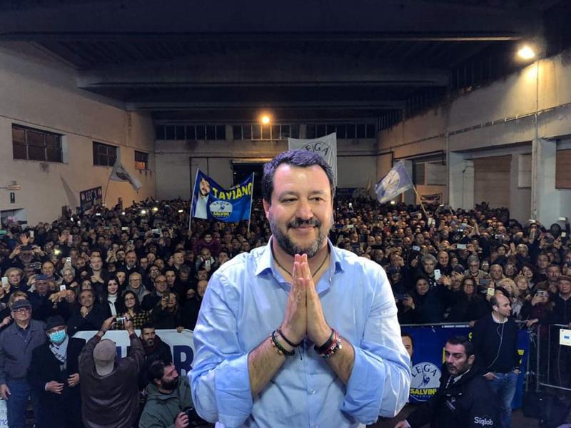 Galleria foto 'Puglia, da Salvini no a Fitto (tra le righe). Si lavora alla soluzione con FdI' - foto 1