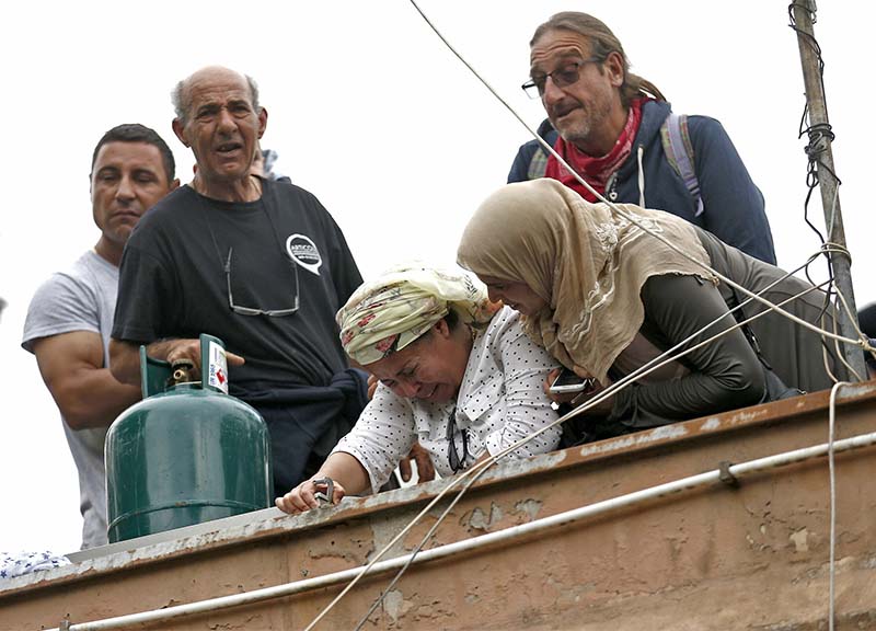 Case popolari agli occupanti abusivi: è legge a Roma. Pd fa il pieno di voti Case popolari agli occupanti abusivi: è legge a Roma. Pd fa il pieno di voti