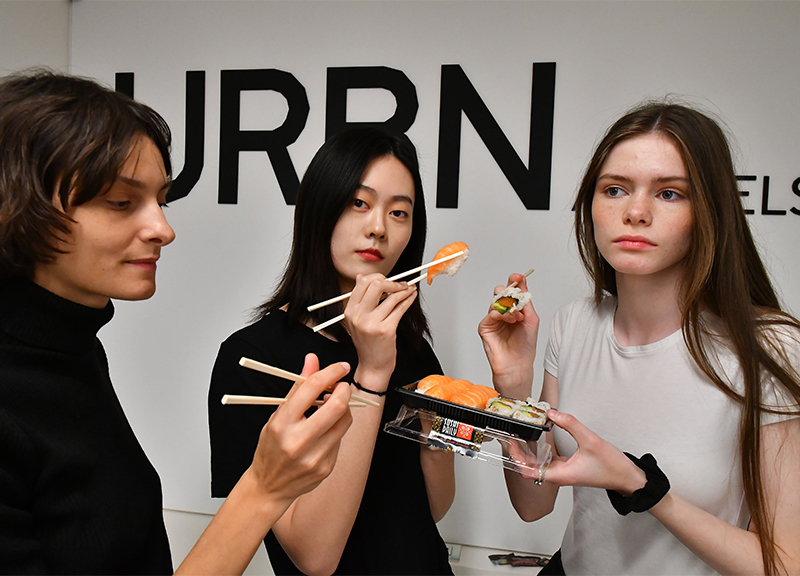Nelle pause della Milano Fashion Week 2020 il cibo giapponese è il preferito Nelle pause della Milano Fashion Week 2020 il cibo giapponese è il preferito