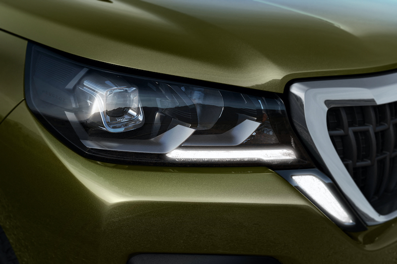 Nuovo LANDTREK, il Pick Up firmato Peugeot Nuovo LANDTREK, il Pick Up firmato Peugeot