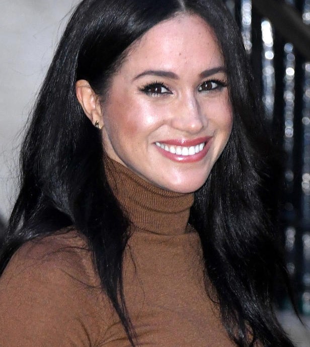 Meghan Markle mostra un video censurato dalla Regina: choc a Palazzo Meghan Markle mostra un video censurato dalla Regina: choc a Palazzo
