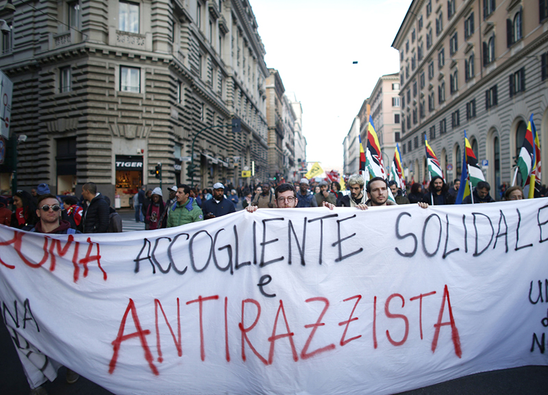 Roma, i dipendenti di Atac e Cotral si iscrivono al Sindacato degli immigrati Roma, i dipendenti di Atac e Cotral si iscrivono al Sindacato degli immigrati
