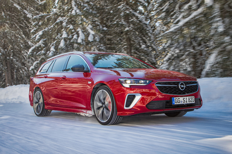 Nuova Opel Insignia GSi con trazione integrale avanzata, ordinabile da marzo Nuova Opel Insignia GSi con trazione integrale avanzata, ordinabile da marzo