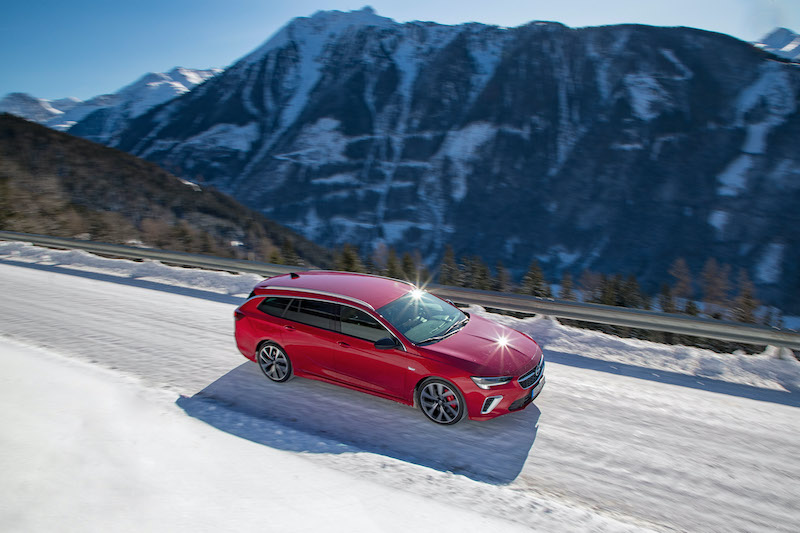 Nuova Opel Insignia GSi con trazione integrale avanzata, ordinabile da marzo Nuova Opel Insignia GSi con trazione integrale avanzata, ordinabile da marzo