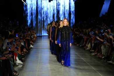 Coronavirus, Milano chiude, Parigi continua con le sfilate della fashion week