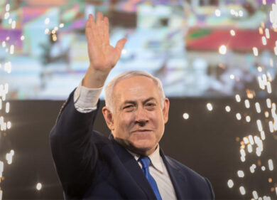 Elezioni Israele, Netanyahu non muore mai: batte Gantz, maggioranza vicina
