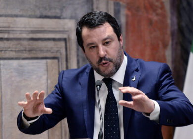 Virus, Salvini: “L’Ue non aiuta? Allora è lecito il dubbio sulla permanenza”