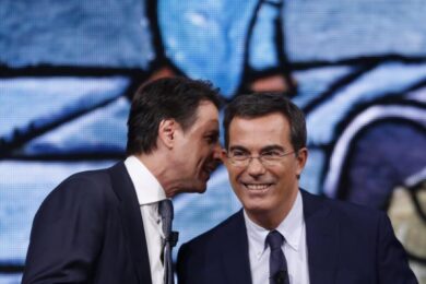 Ascolti Tv: Don Matteo disintegra il soft-porno di Canale 5, Floris naufraga