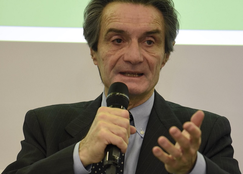 Coronavirus, scuole chiuse. Fontana: un genitore a casa in congedo Coronavirus, scuole chiuse. Fontana: un genitore a casa in congedo