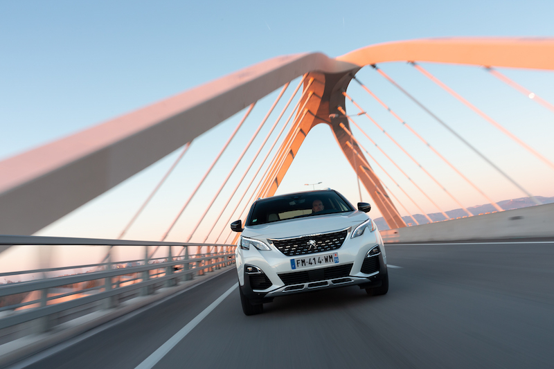 Sulle Peugeot 3008 e 508 plug-in hybrid, è disponibile la tecnologia e-Save Sulle Peugeot 3008 e 508 plug-in hybrid, è disponibile la tecnologia e-Save