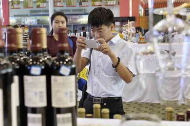 Coronavirus, stop forzato alle fiere. Il vino si vende in videoconferenza