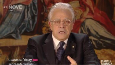 Fratelli di Crozza, Mattarella e il nuovo messaggio via Facebook