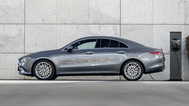 Nuova Mercedes Classe E: quando l’auto emoziona e diventa intelligente