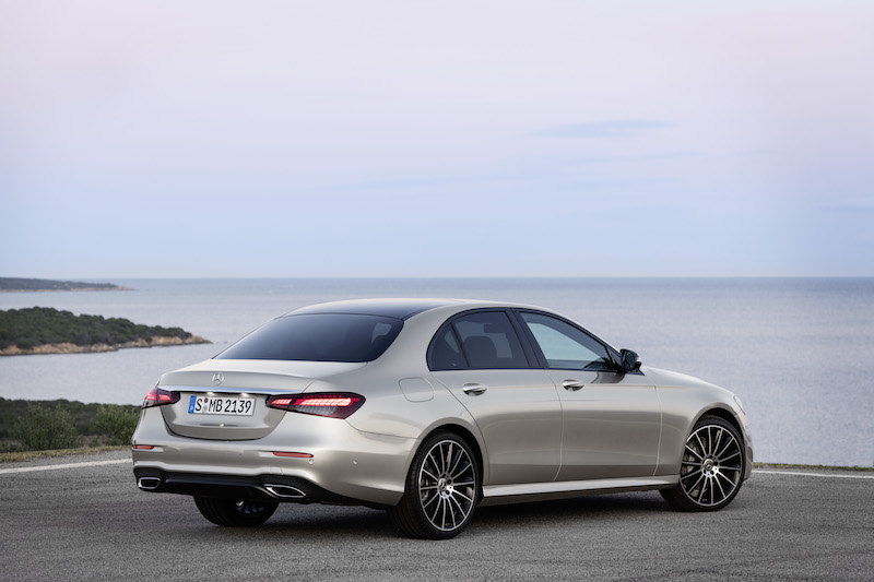 Nuova Mercedes Classe E: quando l’auto emoziona e diventa intelligente