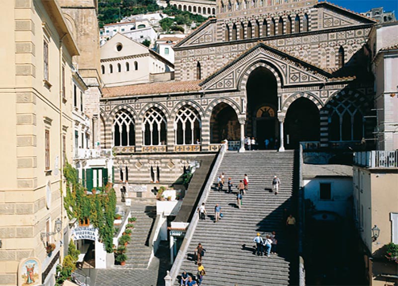Turismo campano in ginocchio, l’Ente bilaterale chiede sostegni alla filiera Turismo campano in ginocchio, l’Ente bilaterale chiede sostegni alla filiera