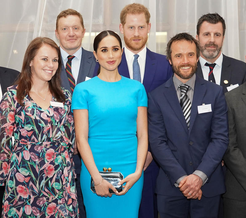 Meghan e Harry in crisi? Tornata in Inghilterra lei ha rivelato…FOTO Meghan e Harry in crisi? Tornata in Inghilterra lei ha rivelato…FOTO