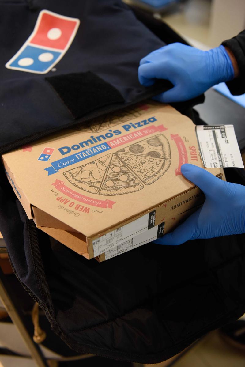 Da Domino’s Pizza il primo servizio di Contactless Delivery Da Domino’s Pizza il primo servizio di Contactless Delivery