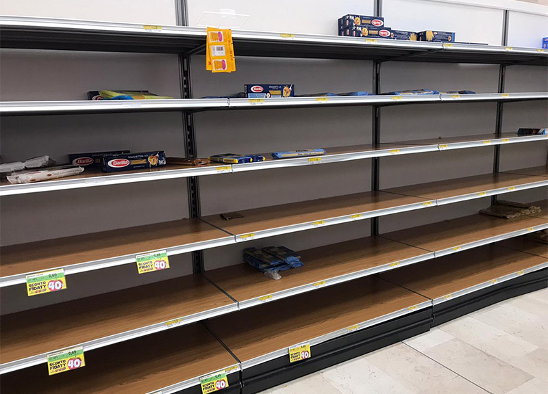 Coronavirus, assalto supermercati notturni dopo il decreto. FOTO – VIDEO