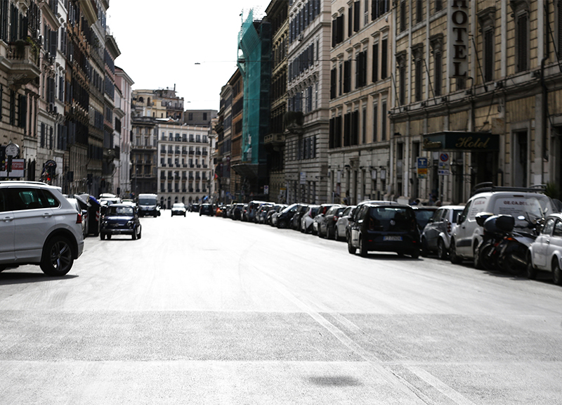 Coronavirus, Roma si ferma: stop al mercato Porta Portese. Guerra alla movida Coronavirus, Roma si ferma: stop al mercato Porta Portese. Guerra alla movida