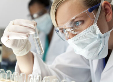 Zimbabwe, tentano di fargli il test: uomo scappa dal pronto soccorso