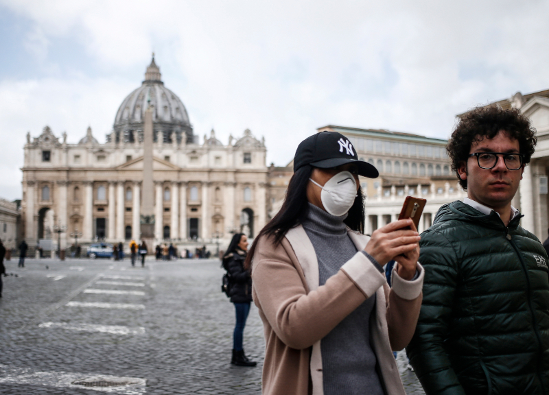 Coronavirus, San Pietro “si barrica”: piazza e basilica chiuse ai turisti