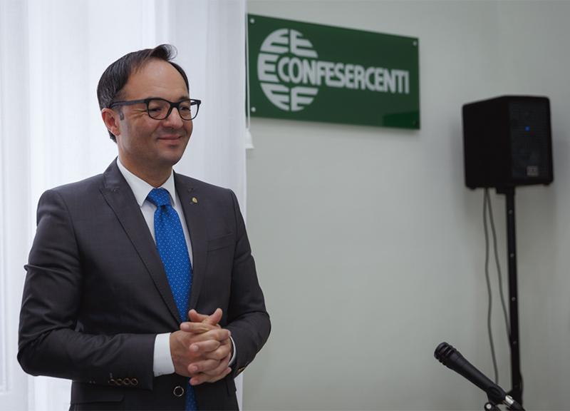Confesercenti Campania, il 2020 lo si consideri di dieci mesi, non di dodici Confesercenti Campania, il 2020 lo si consideri di dieci mesi, non di dodici