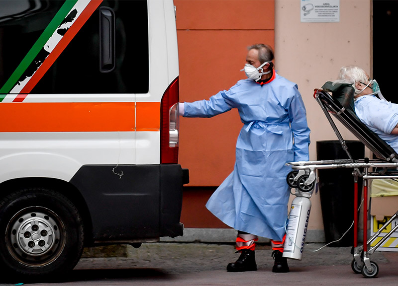 Coronavirus, Gori: “Negli ospedali stanno già scegliendo chi intubare” Coronavirus, Gori: “Negli ospedali stanno già scegliendo chi intubare”