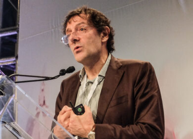 Coronavirus, Conte nomina commissario. Becchetti dice no: “Choc durerà 2 mesi”